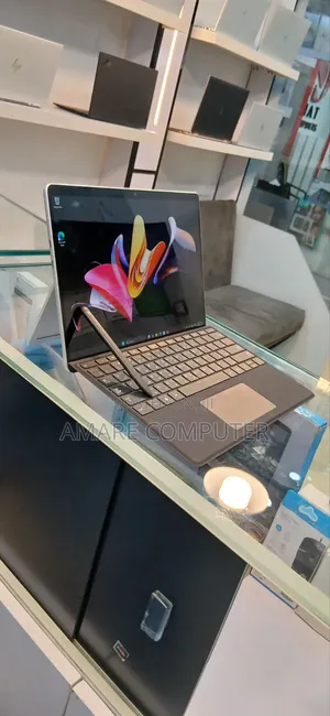 New Laptop Microsoft Surface Pro 9 16GB Intel Core i7 SSD 512GB