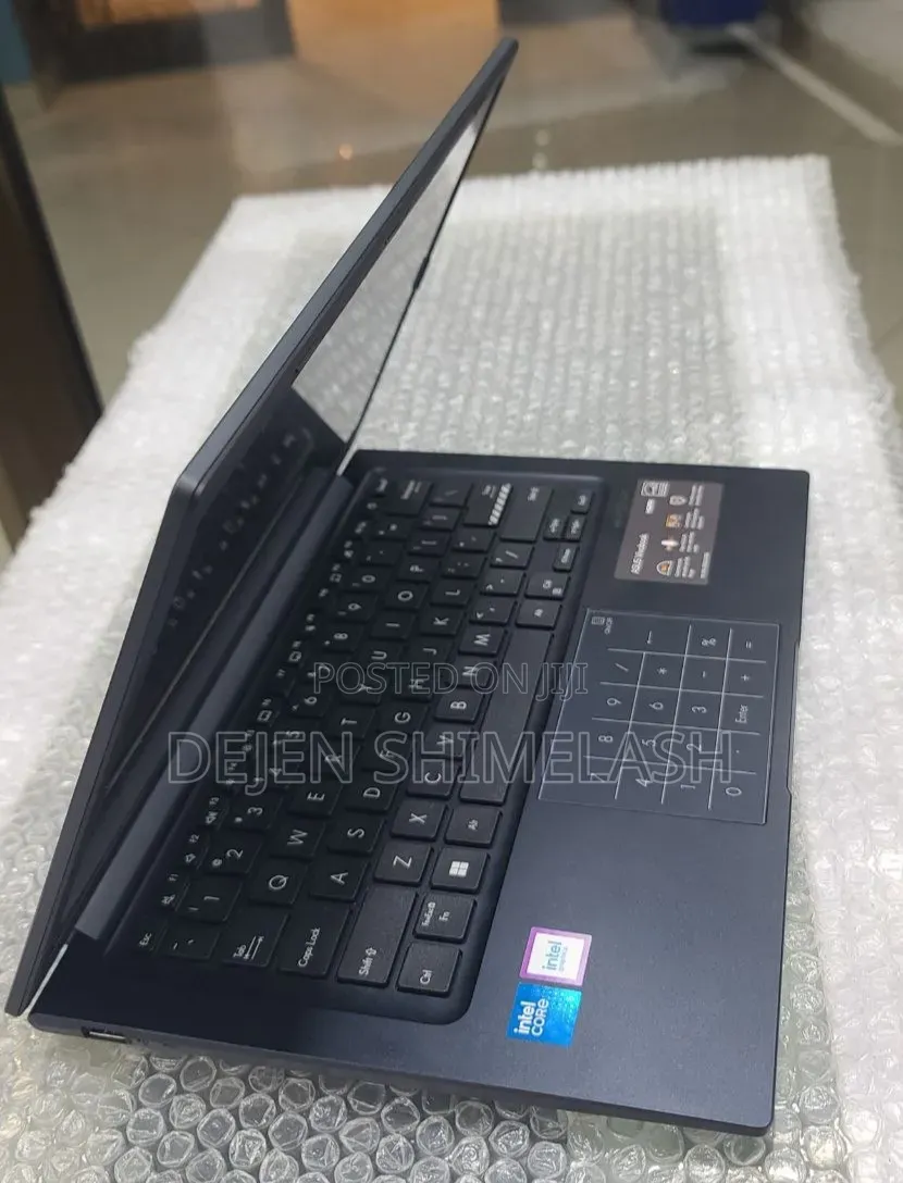 New Laptop Asus VivoBook 15 X505BA 16GB Intel Core 5 SSD 512GB