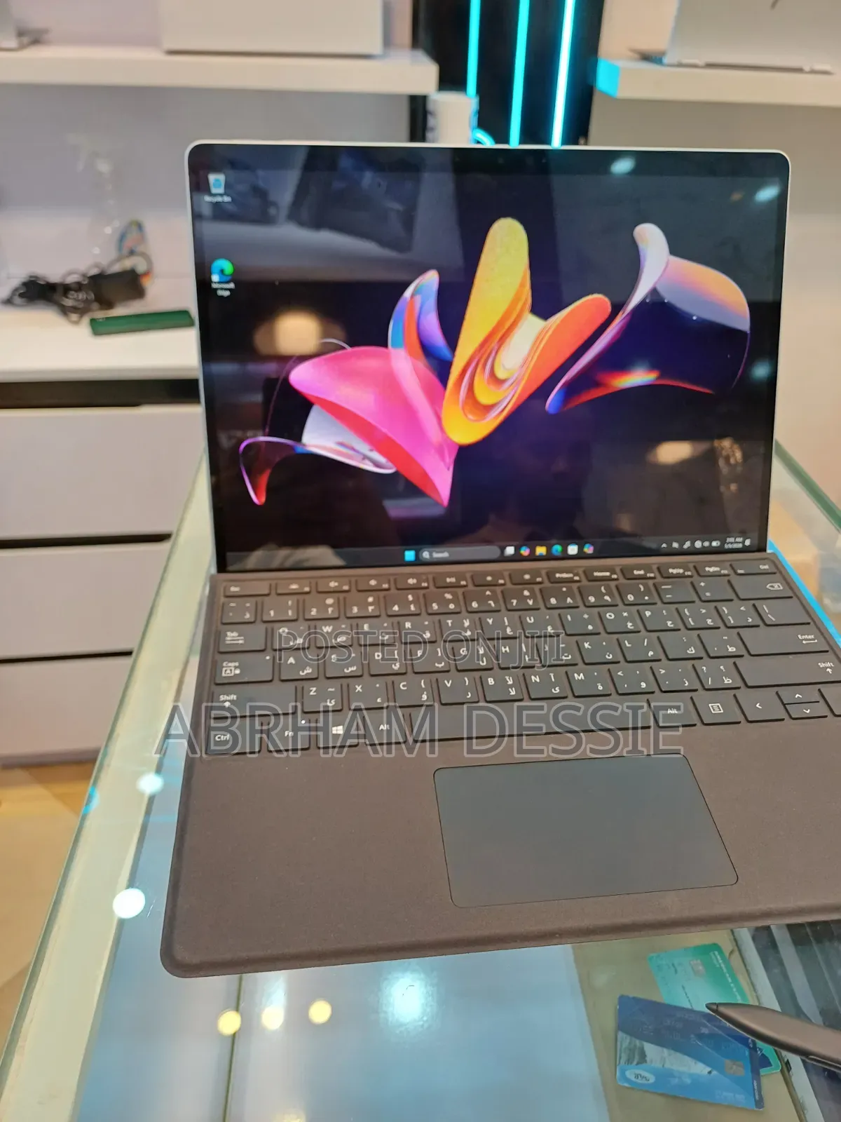 New Laptop Microsoft Surface Pro 9 16GB Intel Core i7 SSD 512GB