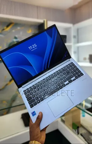 New Laptop Asus VivoBook 15 X505BA 16GB Intel Core i7 SSD 512GB