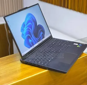 New Laptop Lenovo Legion 5 16GB Intel Core i7 SSD 1T