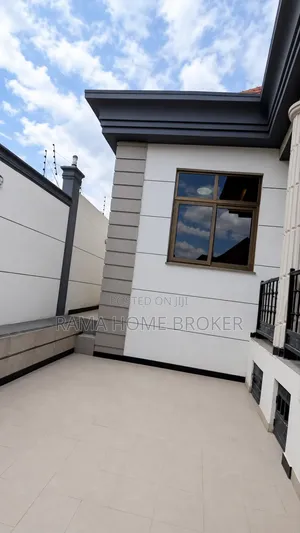 Furnished 5bdrm Villa in ሰሚት, Yeka for sale
