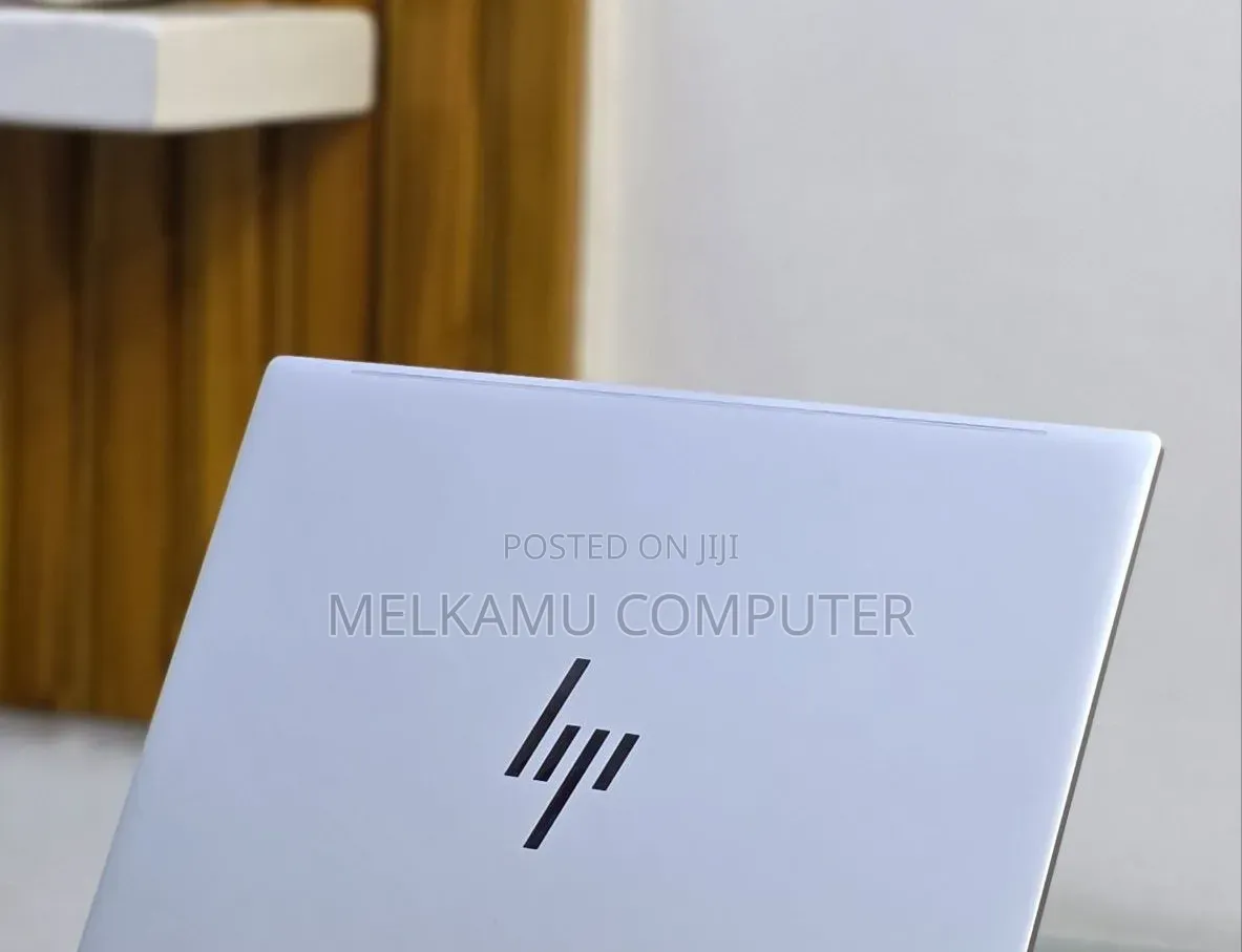 New Laptop HP Pavilion 13 16GB Intel Core i7 SSD 1T