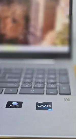 New Laptop HP Pavilion 13 16GB Intel Core i7 SSD 1T