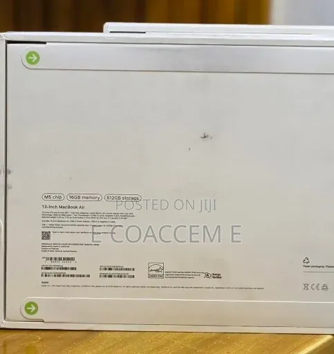 New Laptop Apple MacBook 16GB Apple M5 SSD 512GB