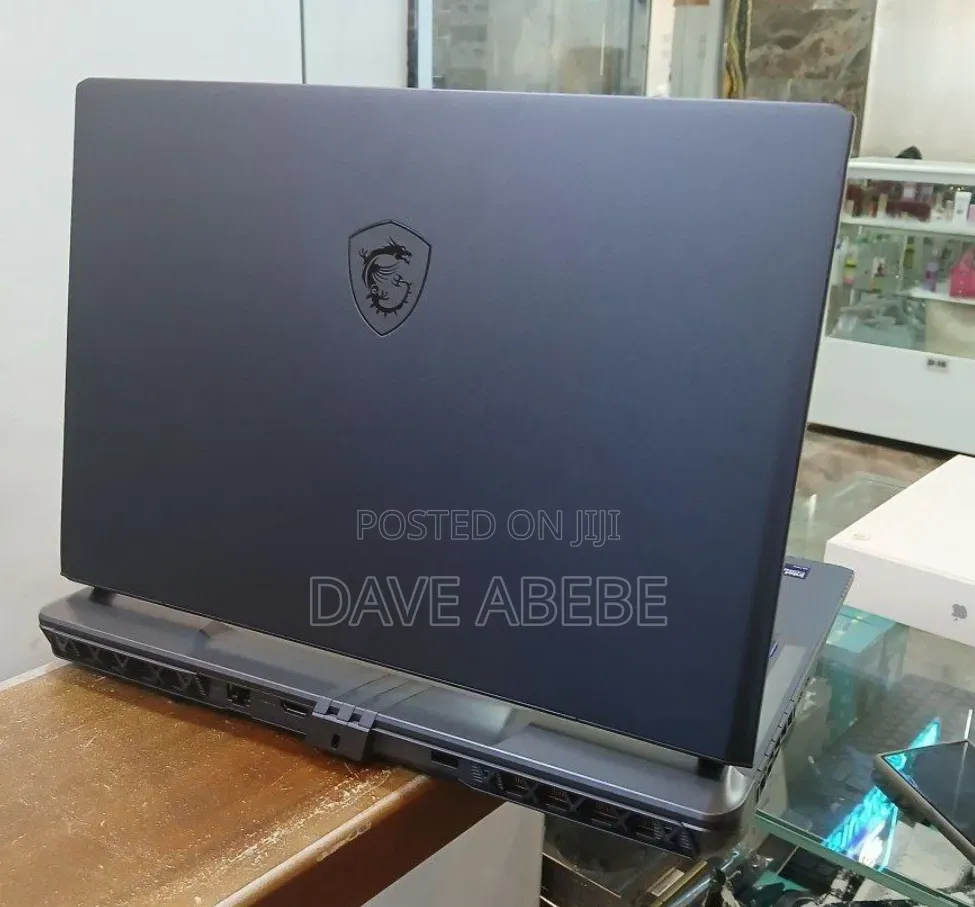 New Laptop MSI Vector 16 HX AI A2XWIG 16GB Intel Core Ultra 7 SSD 1T