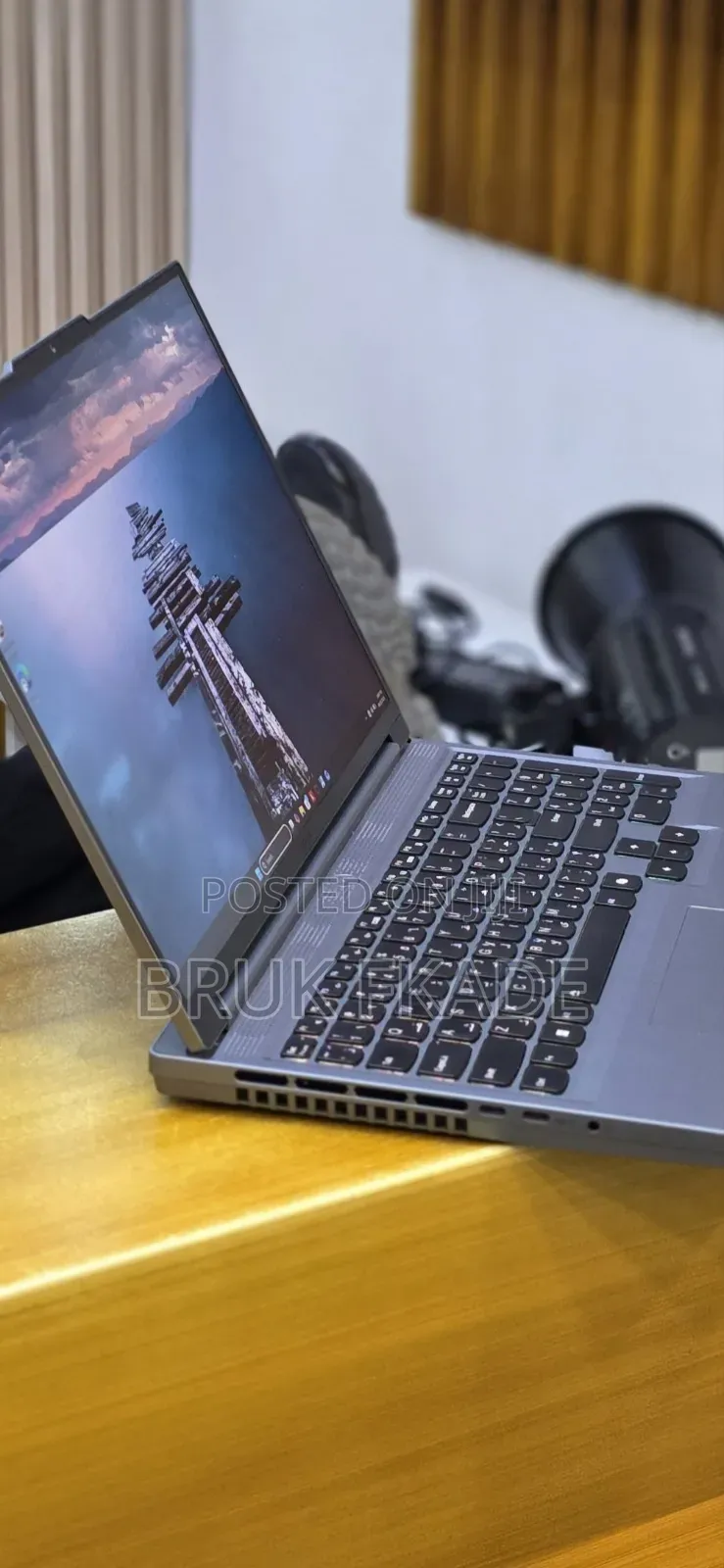 New Laptop Lenovo Legion 5 16GB AMD Ryzen 7 SSD 1T
