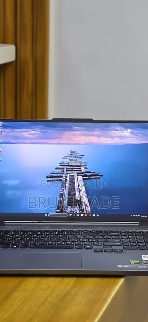New Laptop Lenovo Legion 5 16GB AMD Ryzen 7 SSD 1T