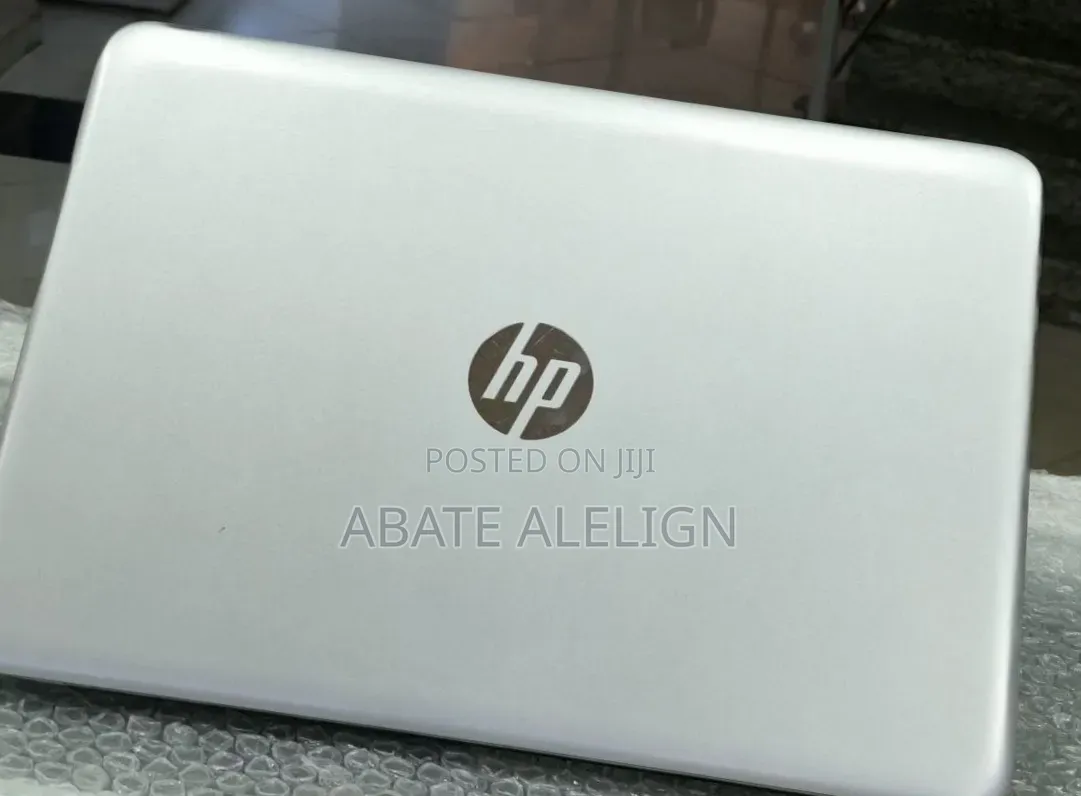 New Laptop HP EliteBook 1040 G3 8GB Intel Core i7 SSD 256GB