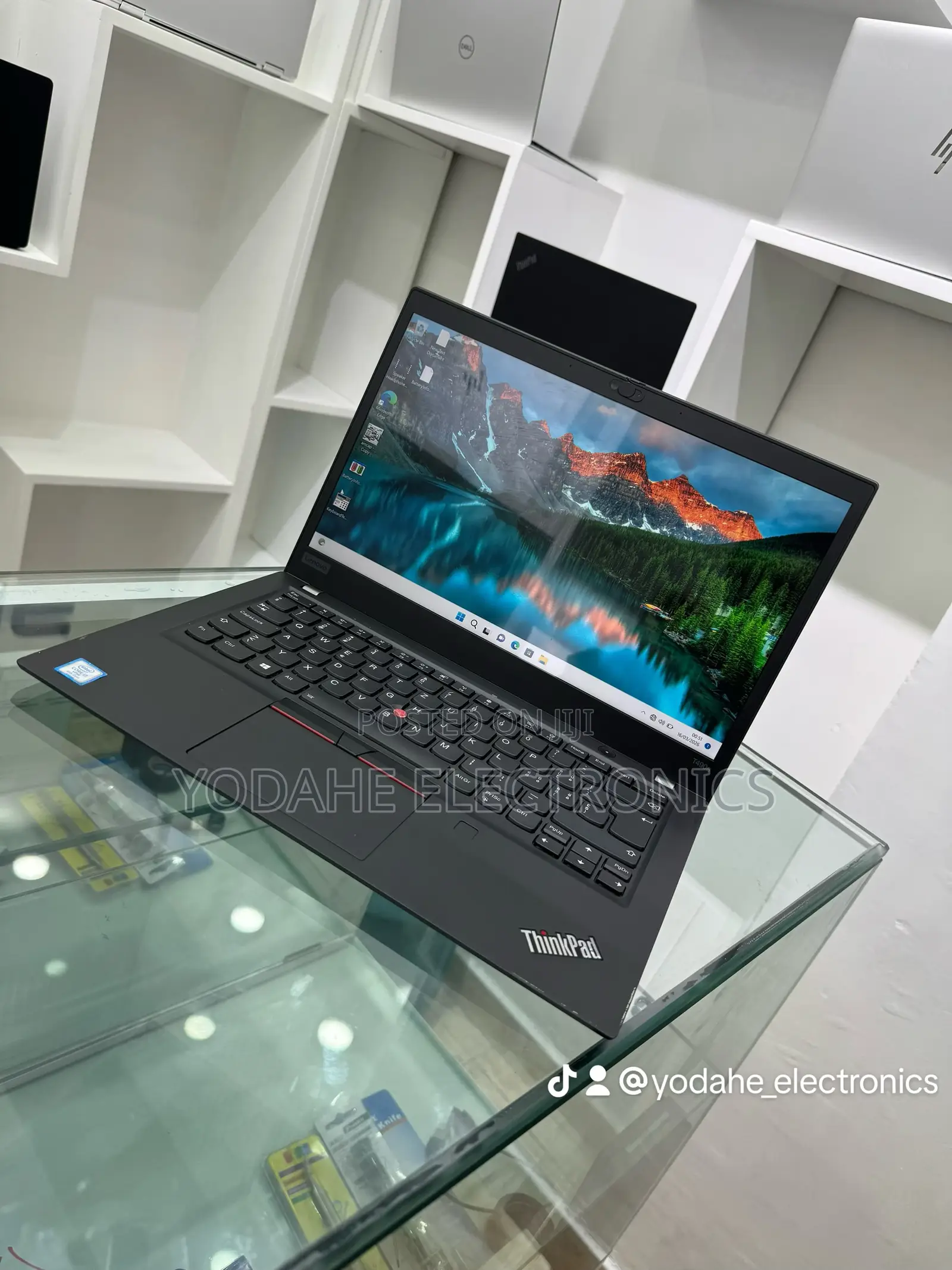 New Laptop Lenovo ThinkPad T490s 16GB Intel Core i7 SSD 512GB