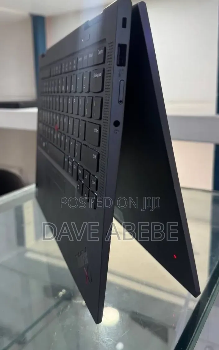 New Laptop Lenovo ThinkPad Yoga 16GB Intel Core i7 SSD 512GB