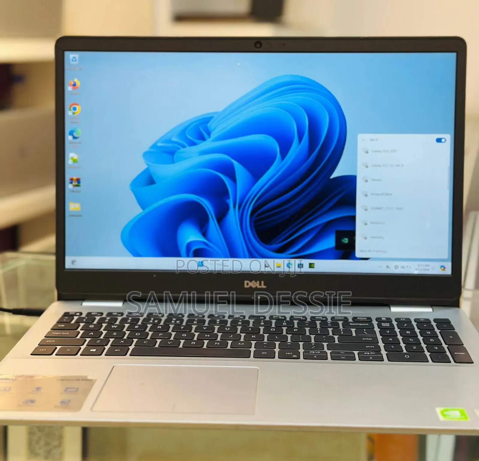 New Laptop Dell Inspiron 15 8GB Intel Core i7 SSD 256GB