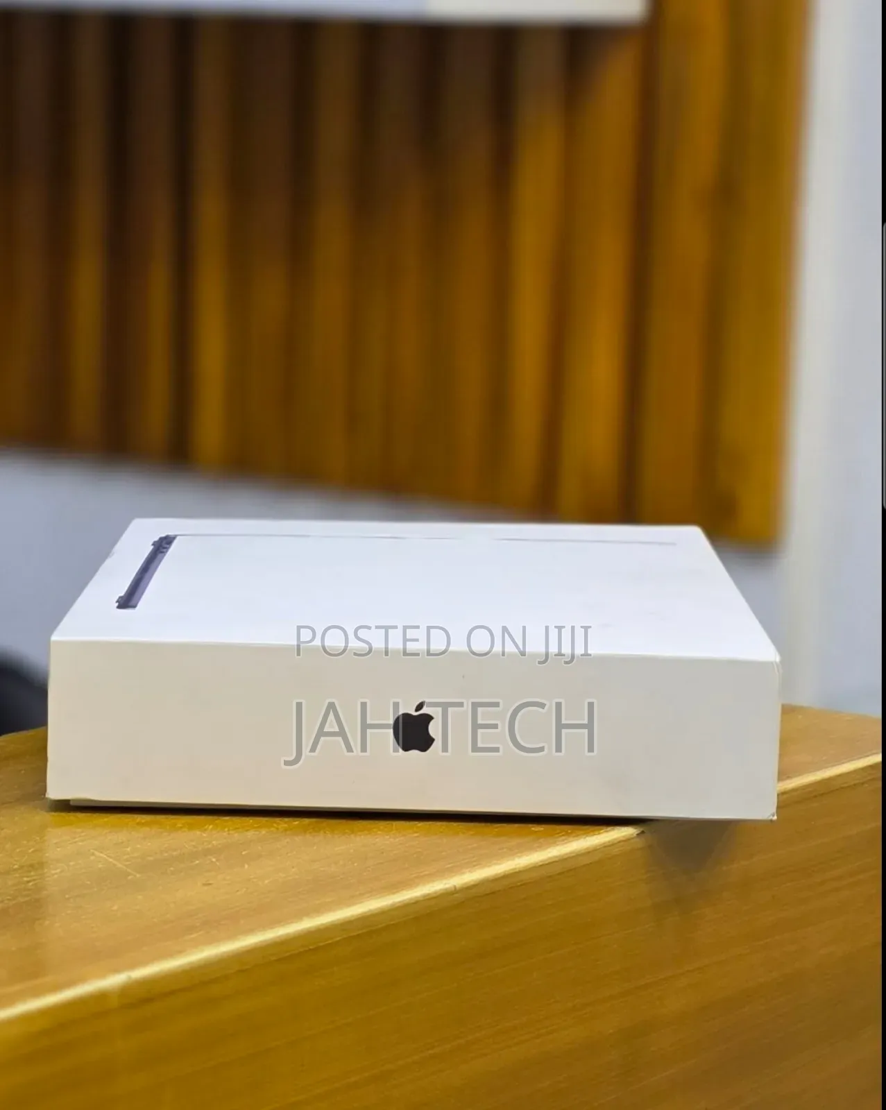 New Laptop Apple MacBook Air 2026 M5 13-inch 16GB Apple M5 SSD 512GB