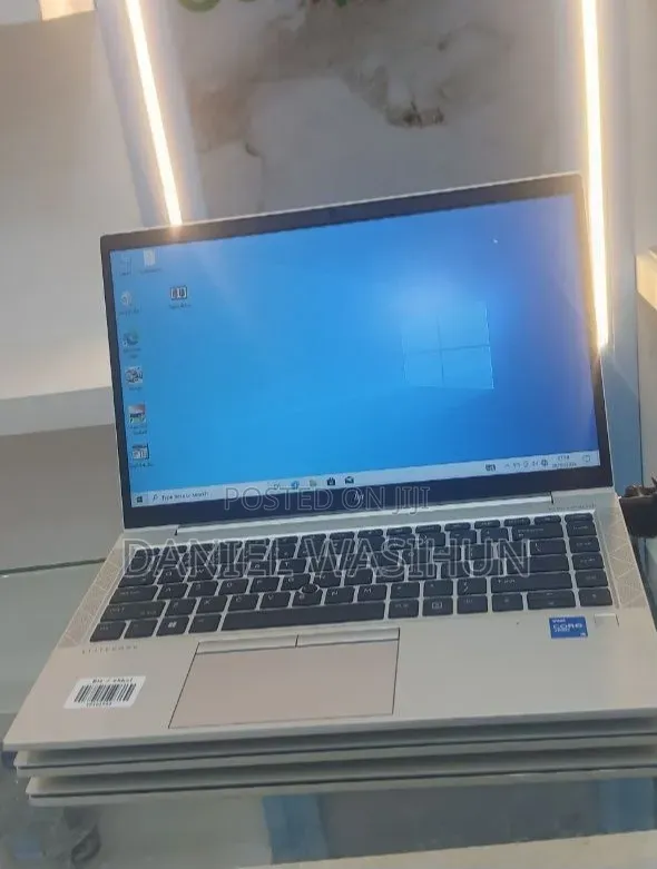New Laptop HP EliteBook 840 G8 16GB Intel Core i5 SSD 512GB