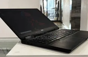 Laptop Dell Latitude 5590 16GB Intel Core i7 SSD 512GB