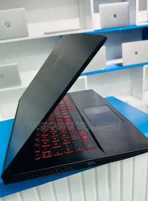 New Laptop MSI Katana 15 16GB Intel Core i5 SSD 256GB