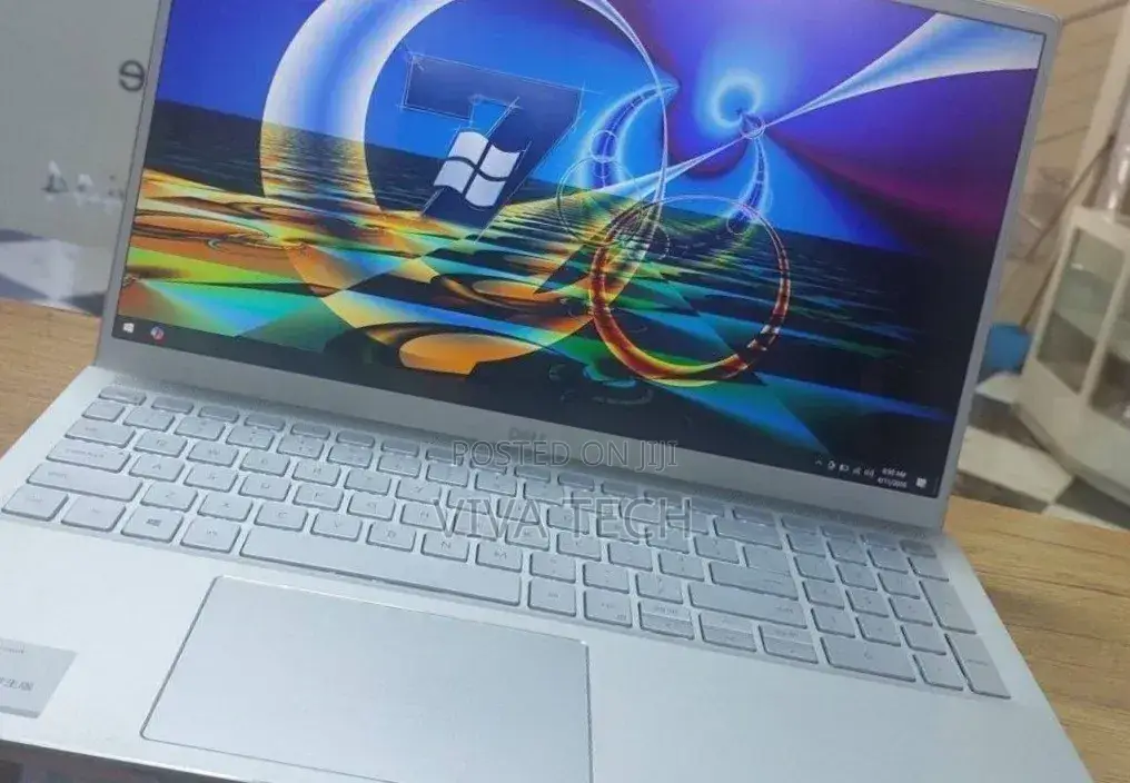 New Laptop Dell Inspiron 15 16GB Intel Core i7 SSD 512GB