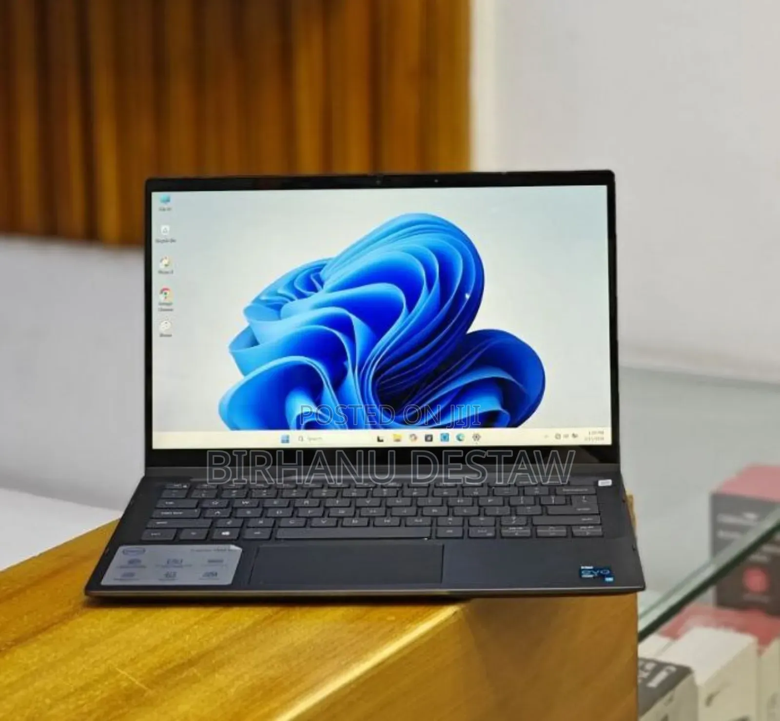 New Laptop Dell Inspiron 7306 16GB Intel Core i7 SSD 512GB