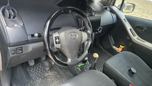 Toyota Yaris 2008 Gray