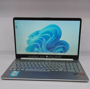 New Laptop HP Stream Notebook 8GB AMD Ryzen 3 SSD 256GB