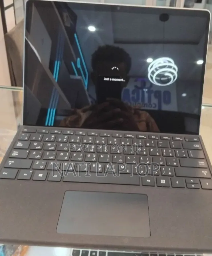 New Laptop Microsoft Surface Pro 9 16GB Intel Core i7 SSD 512GB