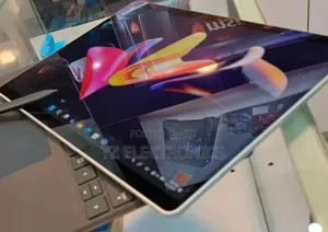 New Laptop Microsoft Surface Pro 9 16GB Intel Core i7 SSD 512GB