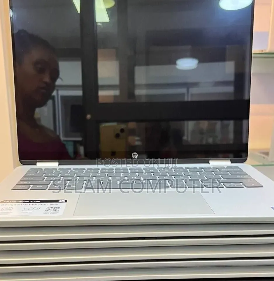 New Laptop HP OmniBook X Flip 14" 16GB Intel Core Ultra 7 SSD 512GB