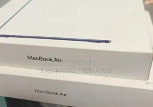 New Laptop Apple MacBook Air 2024 M3 15-inch 16GB Apple M4 SSD 512GB
