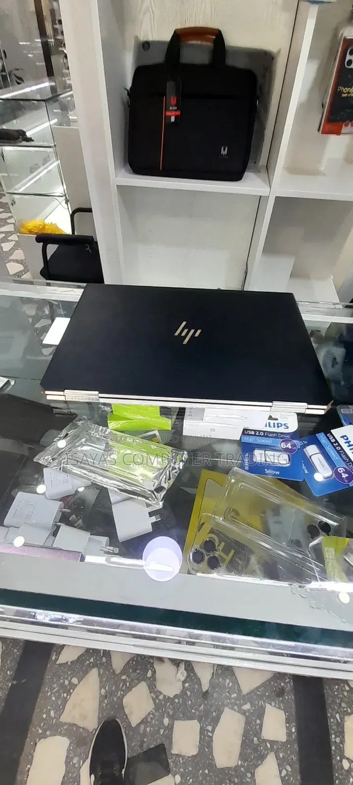New Laptop HP Spectra 13 16GB Intel Core i7 SSD 512GB