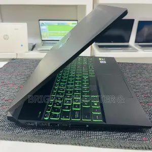 Laptop HP Pavilion Gaming Laptop 15-dk2xxx 16GB Intel Core i5 SSD 512GB