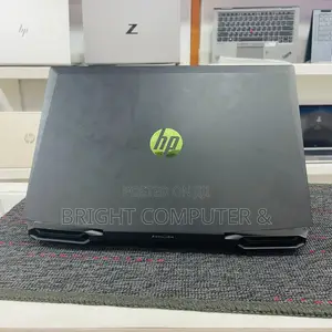 Laptop HP Pavilion Gaming Laptop 15-dk2xxx 16GB Intel Core i5 SSD 512GB