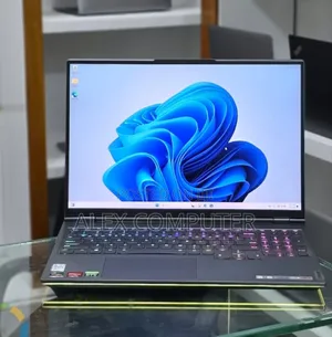 New Laptop Lenovo 16GB AMD Ryzen 9 SSD 1T