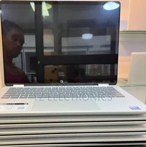 New Laptop HP OmniBook 5 14" 16GB Intel Core i7 SSD 512GB
