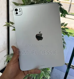New Apple iPad Pro 11 (2025) 256 GB