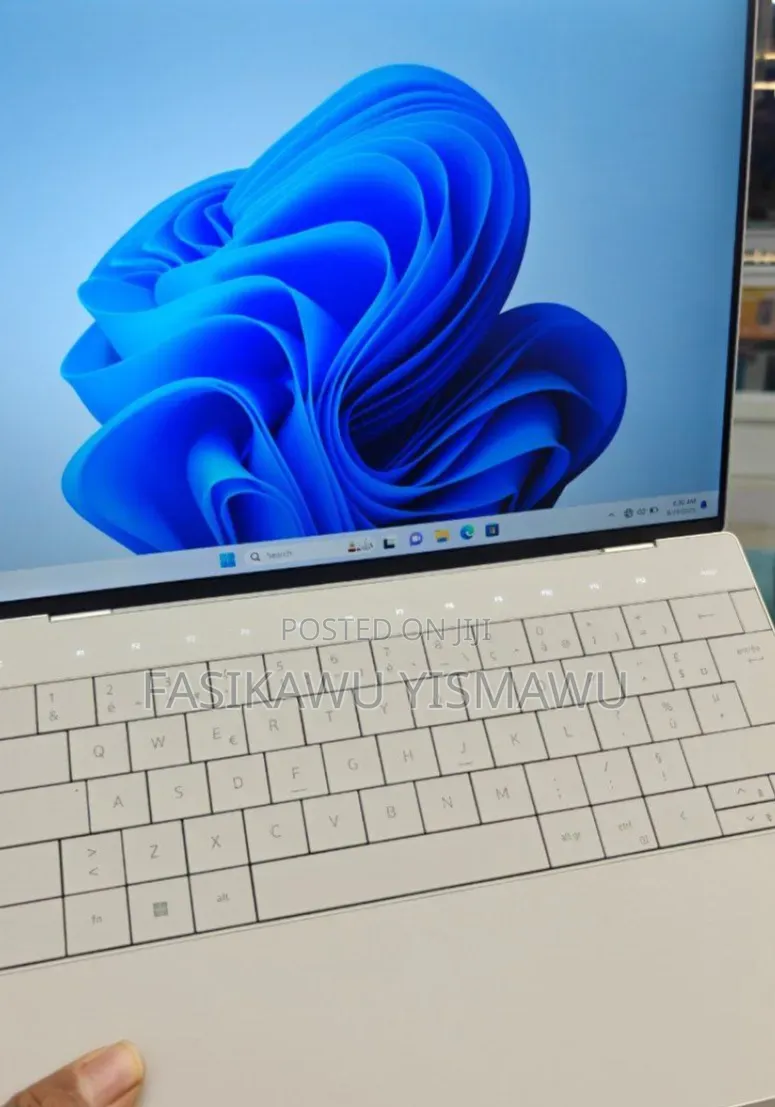 New Laptop Dell XPS 13 32GB Intel Core i7 SSD 1T