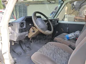 Toyota Land Cruiser 2003 White