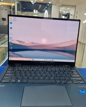 New Laptop Asus ZenBook 13 UX331UN 16GB Intel Core i7 SSD 512GB
