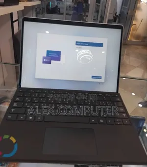 New Laptop Microsoft Surface Pro 9 16GB Intel Core i7 SSD 512GB