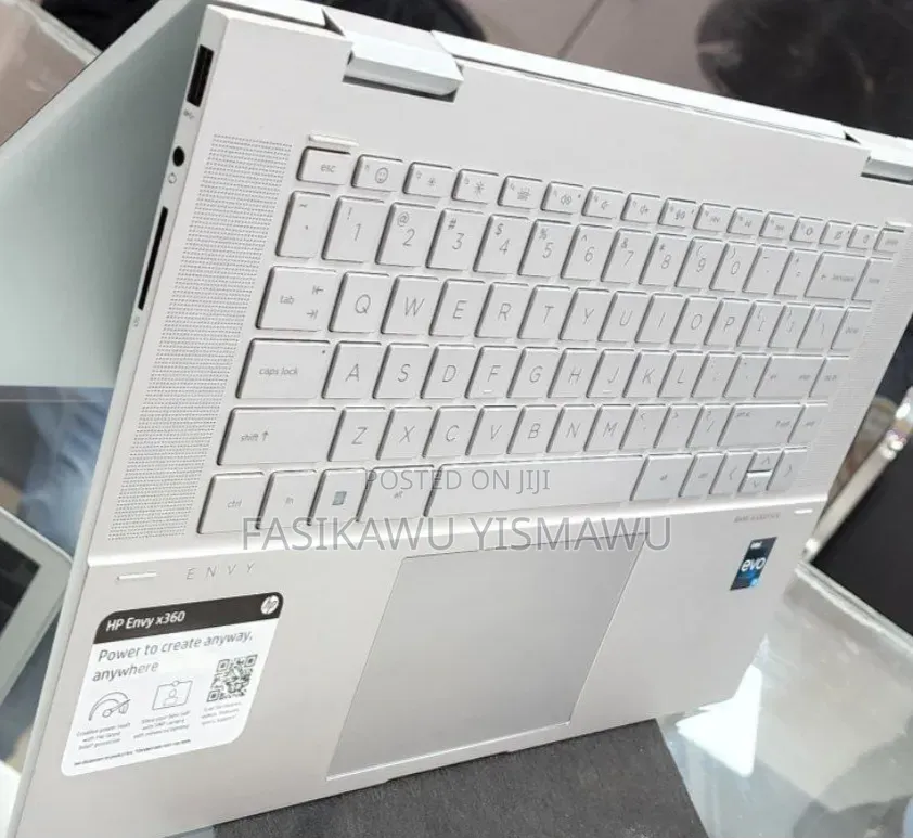 New Laptop HP Envy X360 8GB Intel Core i5 SSD 512GB