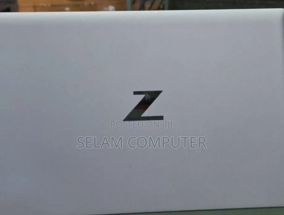 New Laptop HP ZBook 17 16GB Intel Core i7 SSD 512GB