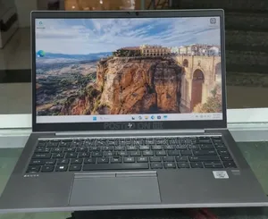 New Laptop HP ZBook Firefly 14 G7 16GB Intel Core i7 SSD 512GB