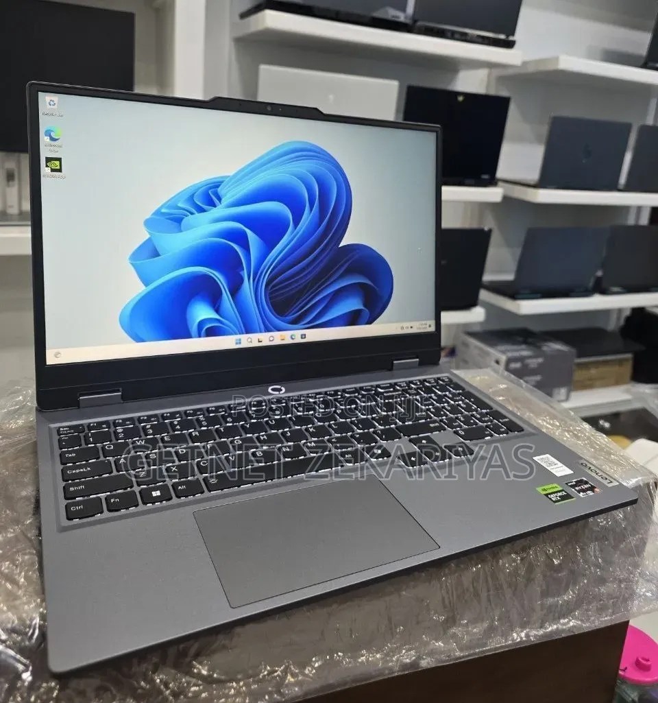 New Laptop Lenovo LOQ 15ARP9 16GB AMD Ryzen 5 SSD 512GB