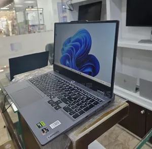 New Laptop Lenovo LOQ 15ARP9 16GB AMD Ryzen 5 SSD 512GB