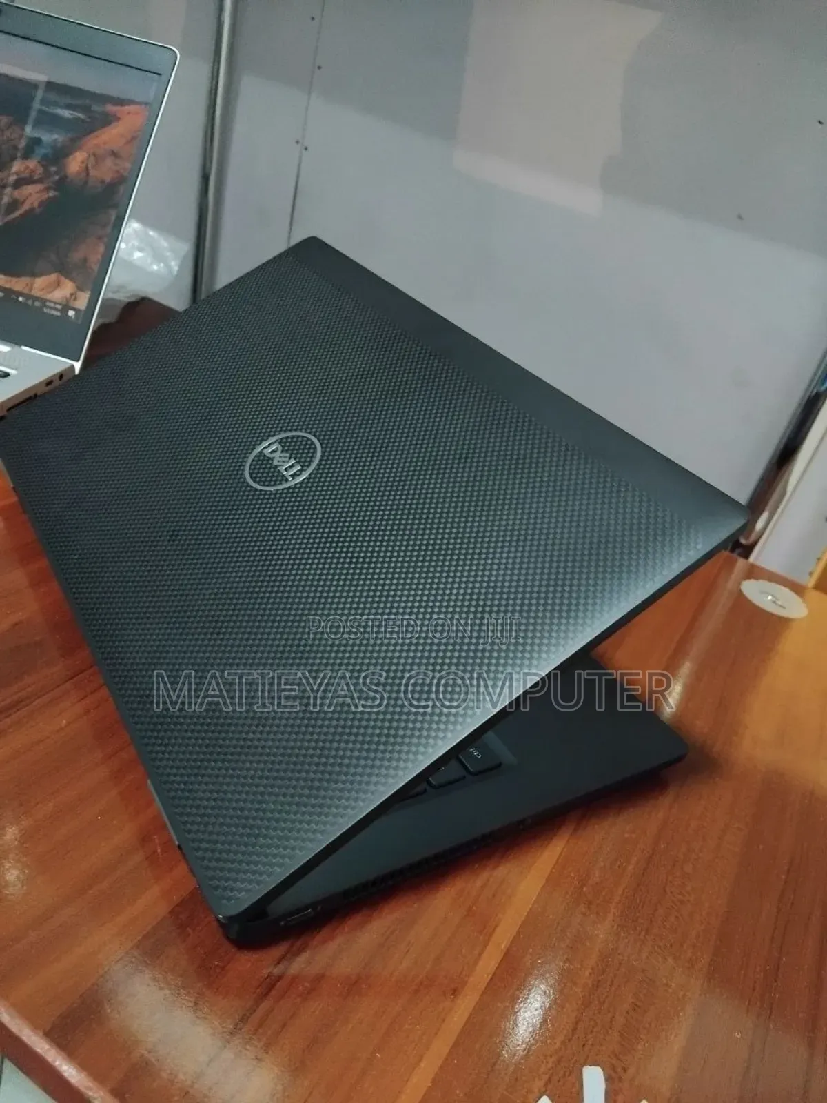 New Laptop Dell Latitude 7420 16GB Intel Core i7 SSD 512GB