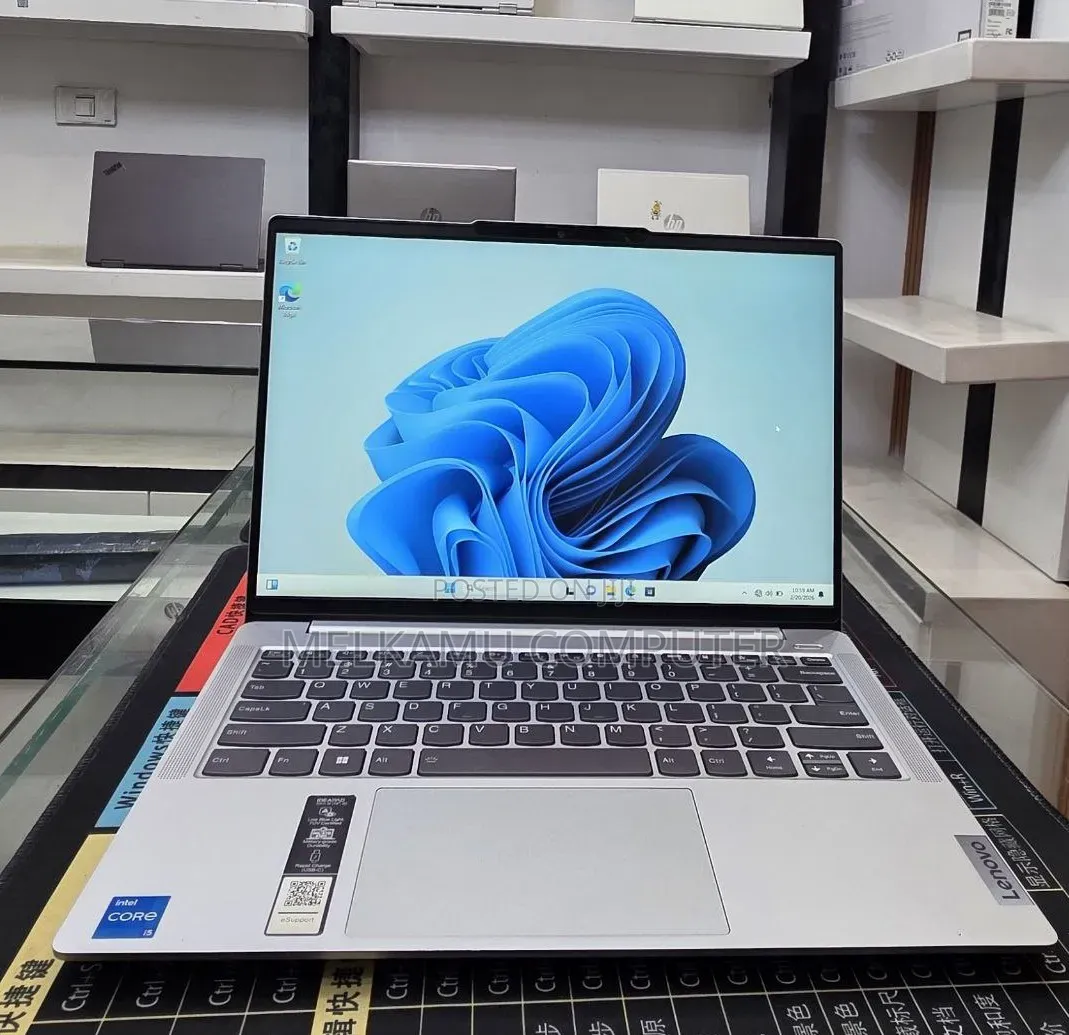 New Laptop Lenovo Legion Slim 5 16GB Intel Core i5 SSD 512GB