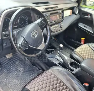 Toyota RAV4 2017 Gray