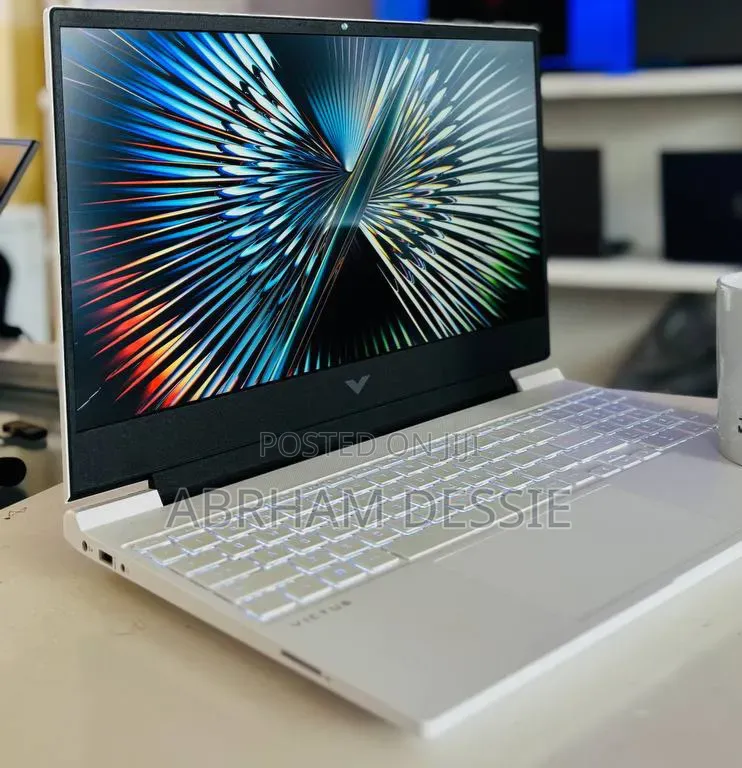 New Laptop HP 16GB Intel Core i7 SSD 512GB