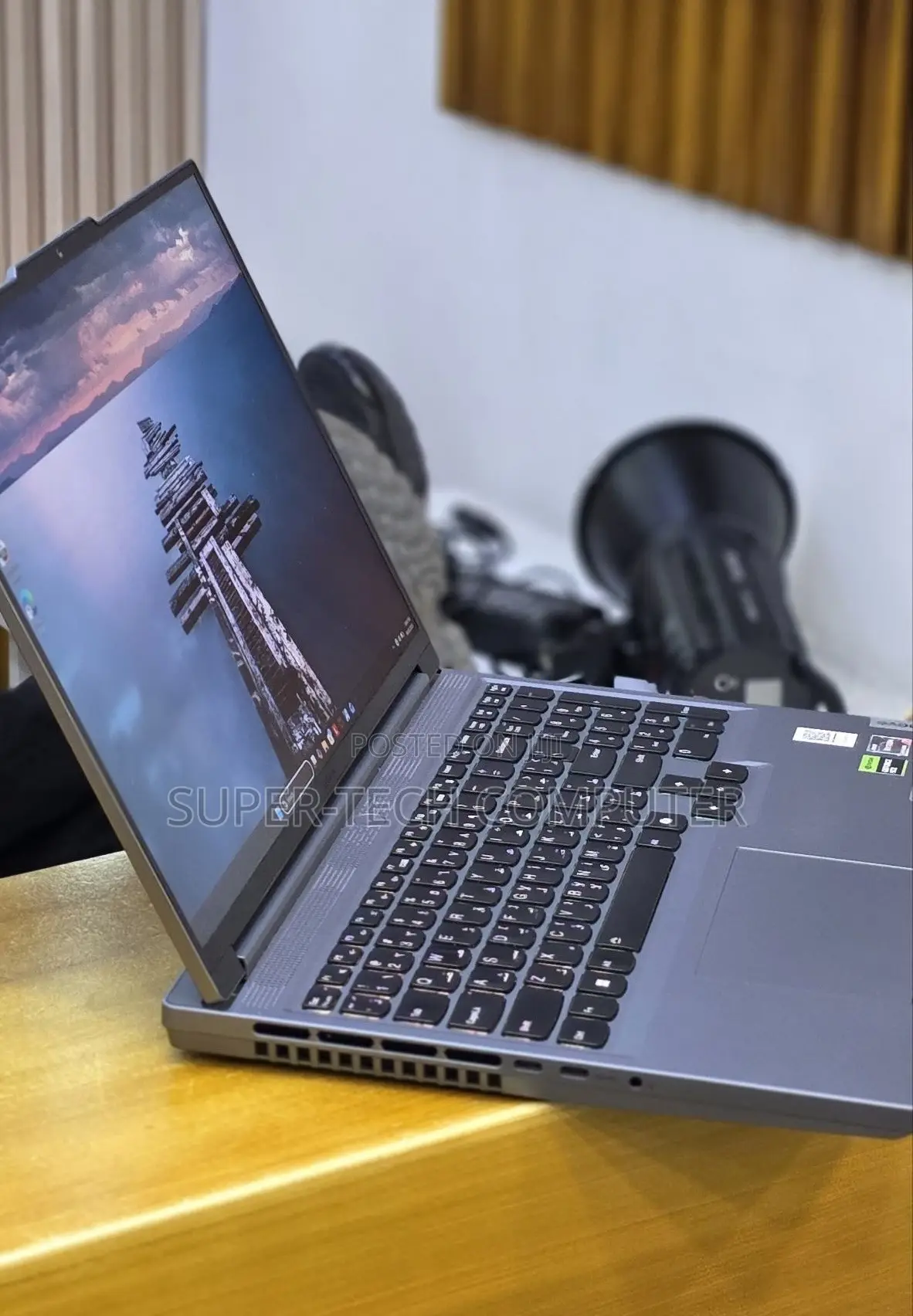 New Lenovo Legion Y7000P IRX9 Gaming Laptop 16GB AMD Ryzen 7 SSD 512GB