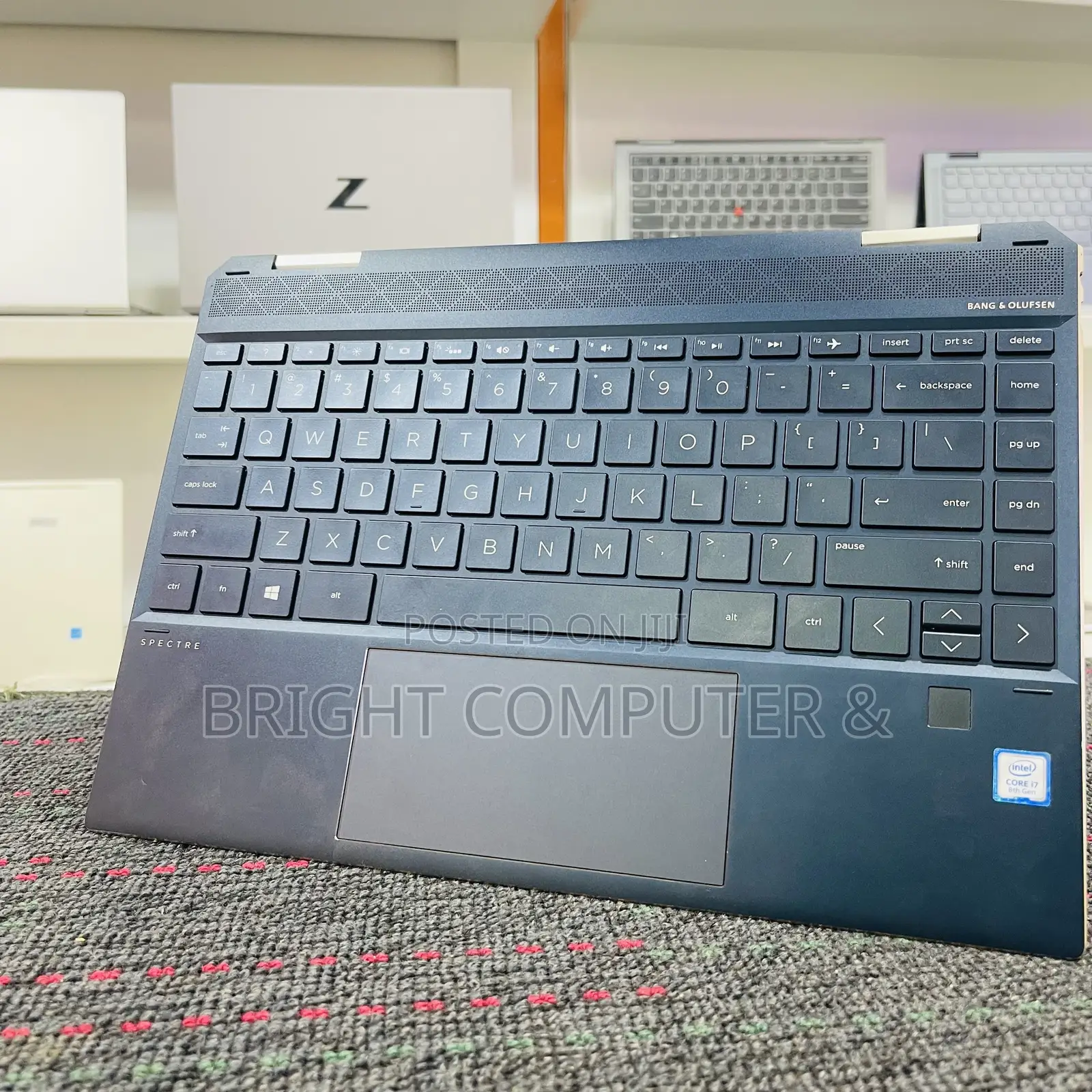 New Laptop HP Spectra 13 16GB Intel Core i7 SSD 512GB