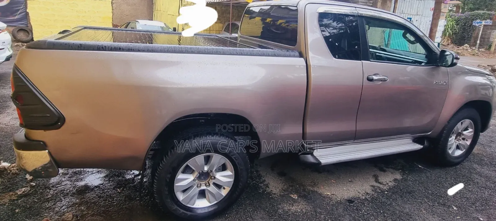 Toyota Hilux 2019 Silver
